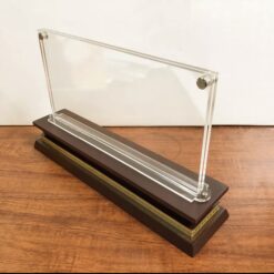Biển Chức Danh Mica Đế Gỗ có Ốc