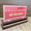 Biển Chức Danh Mica Đế Gỗ không Ốc